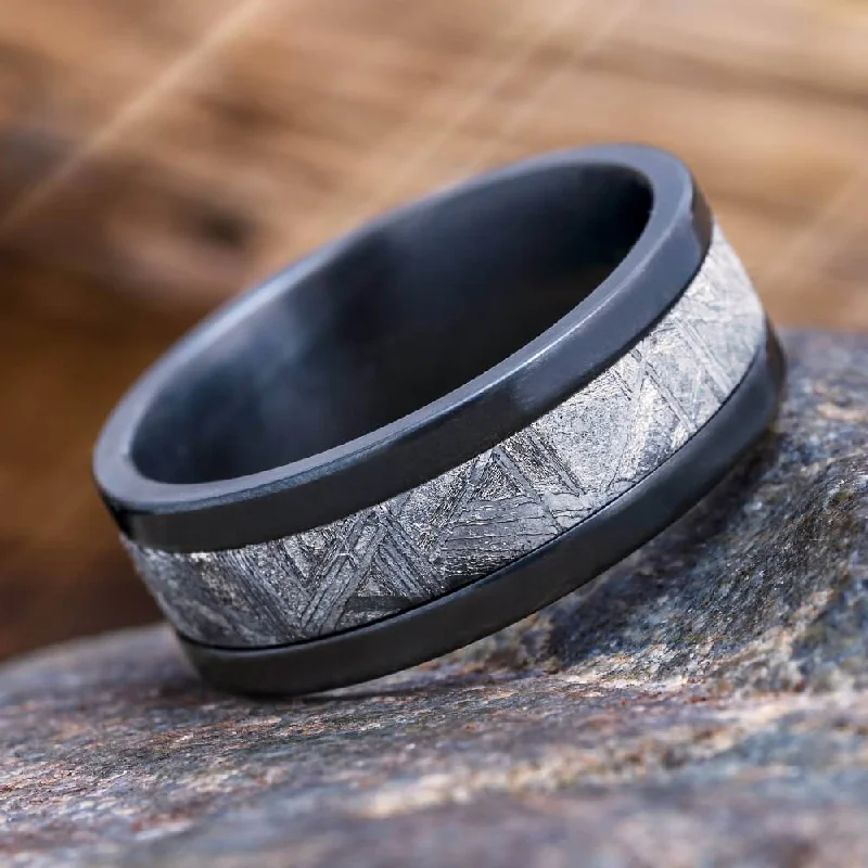 Meteorite Ring in Black Zirconium With Matte Finish