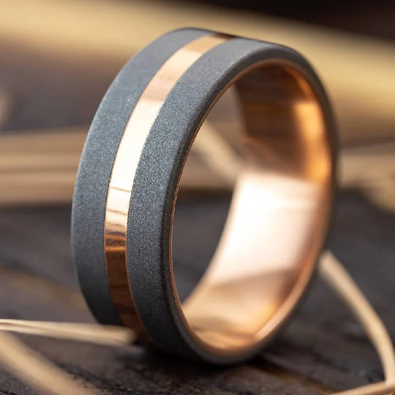 Sandblasted Titanium Wedding Band with Gold Pinstripe